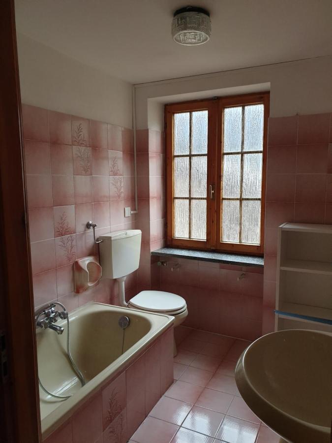 דירות Mezzenile Casa Le Rondini מראה חיצוני תמונה